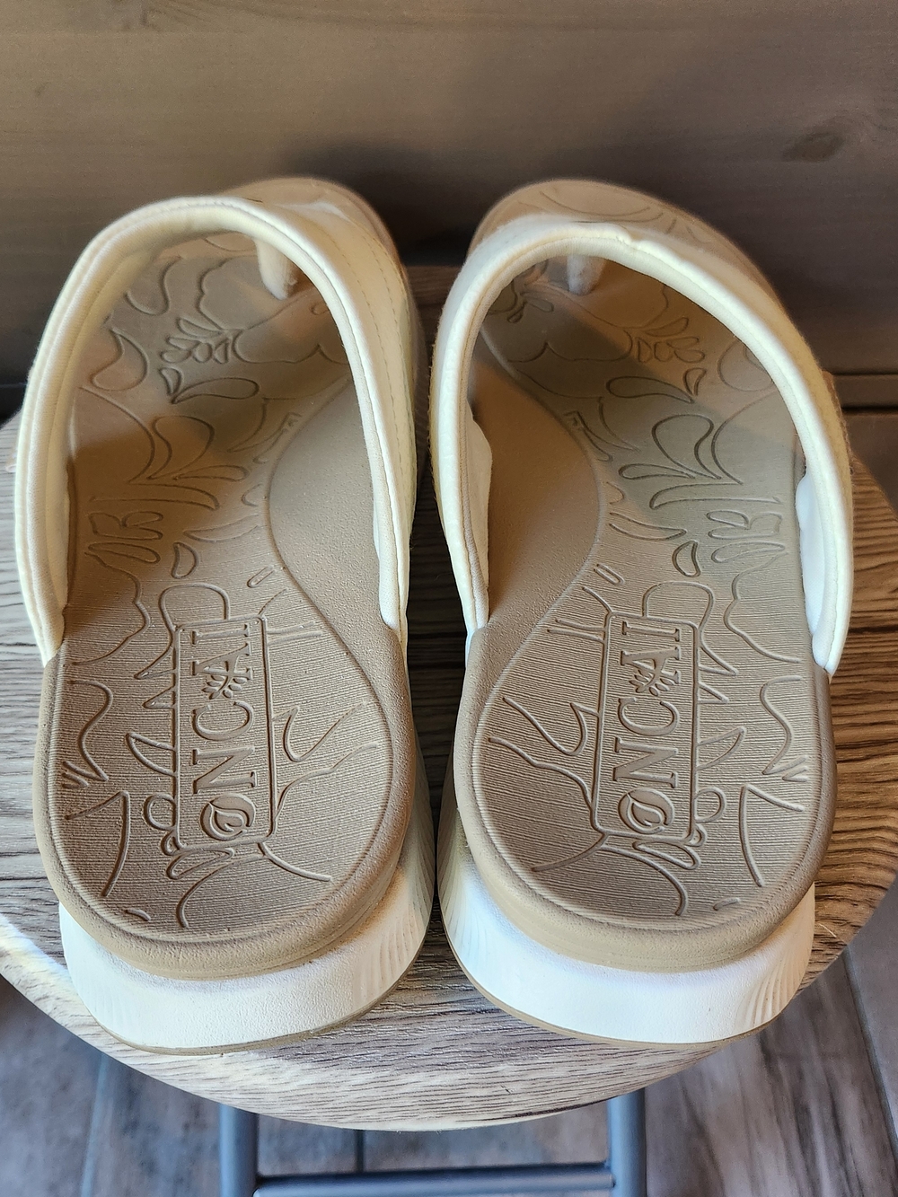 ONCAI ORTHOPEDIC CUSHION RECOVERY FLIP FLOP WOMENS SIZE 9.5 - Picture 4 of 8